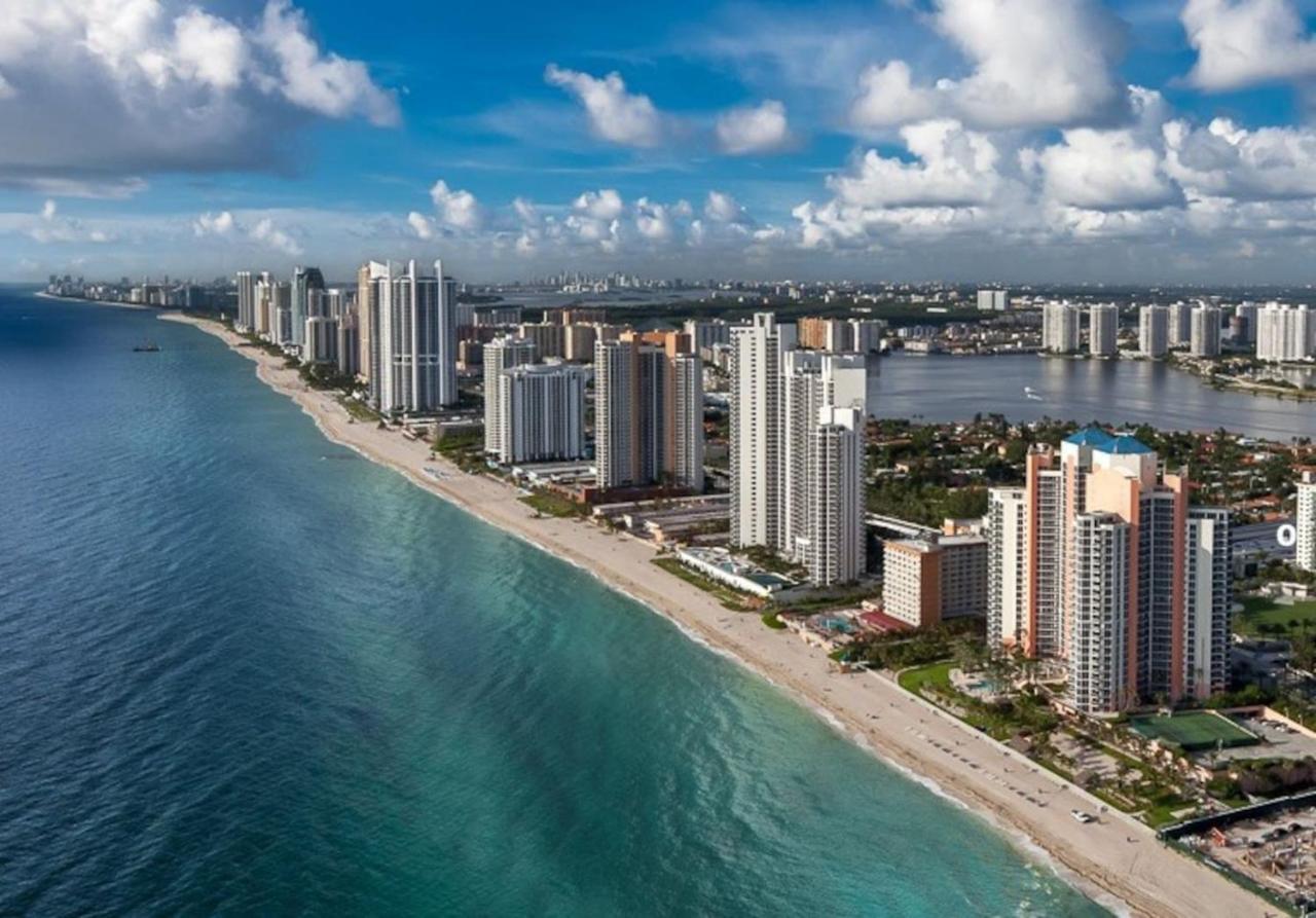 Ocean Reserve Condominium Miami Beach Exterior photo